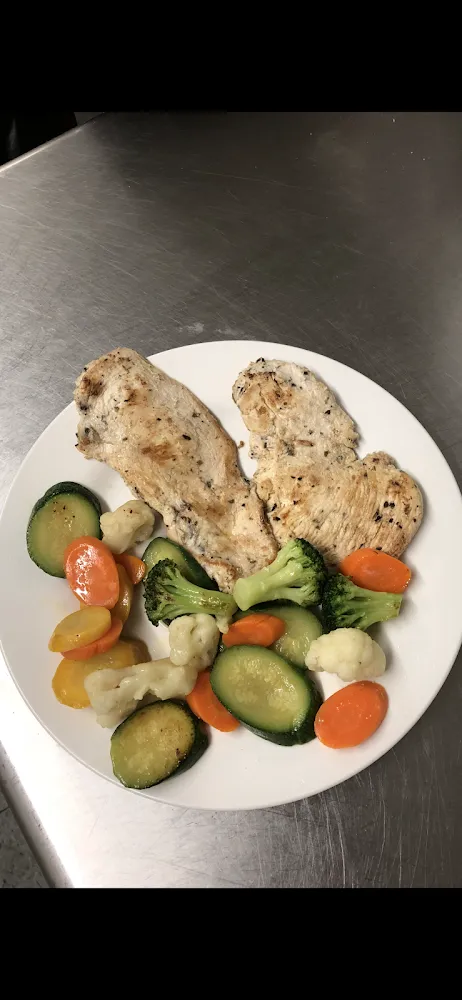 Grilled Chicken Breast with Steamed Spring Veggies